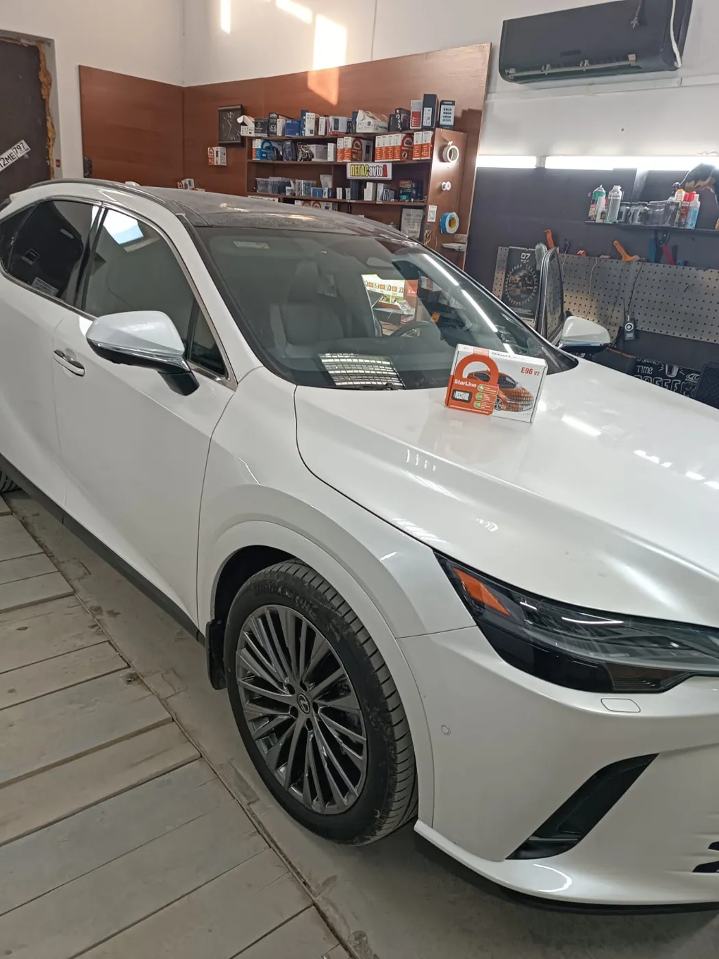 Установка сигнализации StarLine E96 v2 на Lexus RX в Атырау — СТО Пегас Авто А