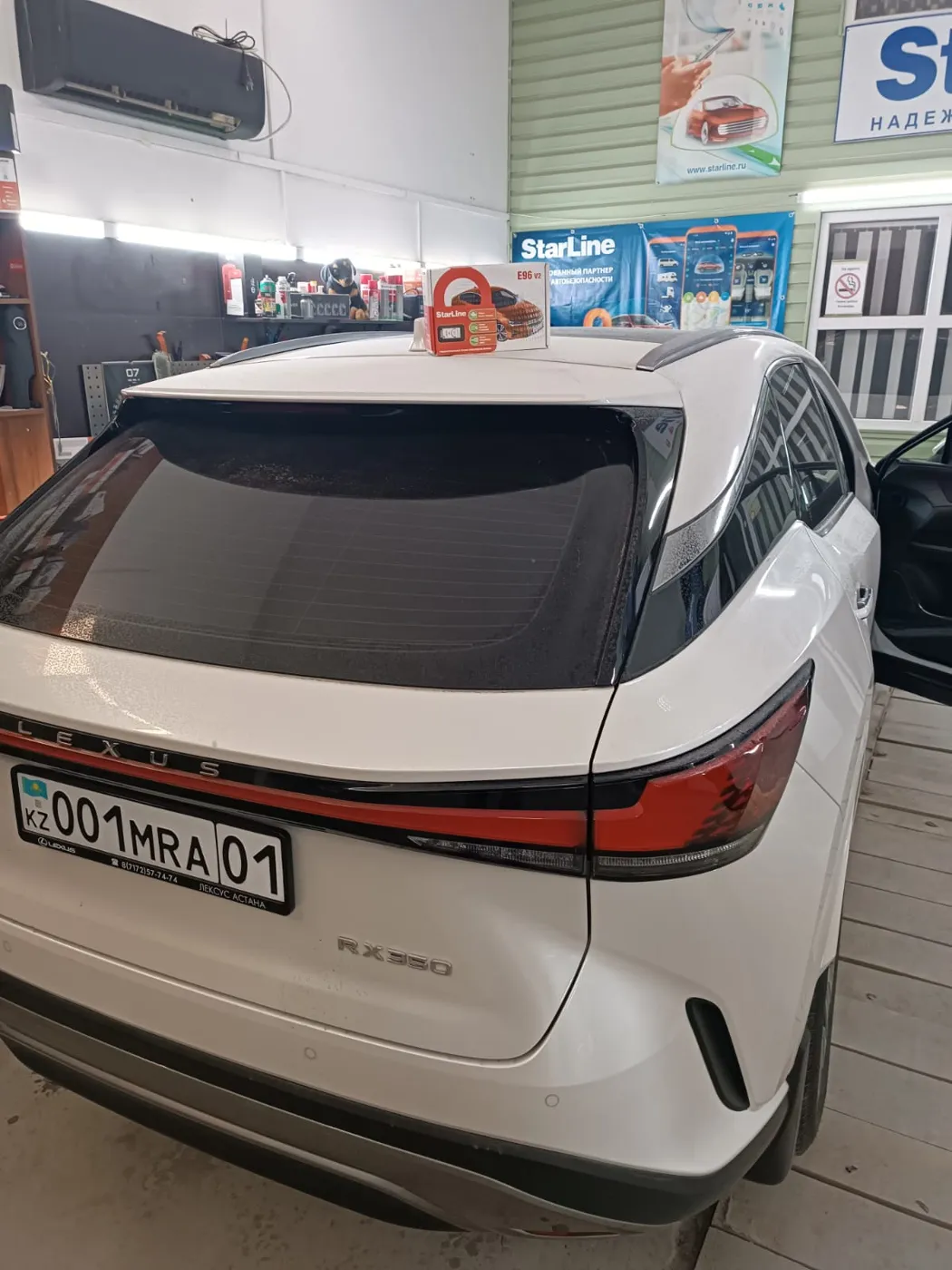 Lexus RX 350 в боксе СТО Пегас Авто А — установка StarLine E96 v2, Атырау